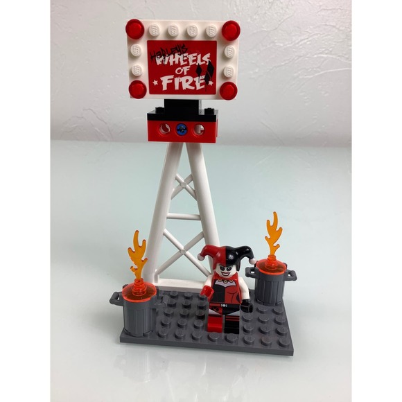 Lego Batman Harley Quinn mini figure set Harley’s Wheels of Fire figure EUC - Picture 11 of 11